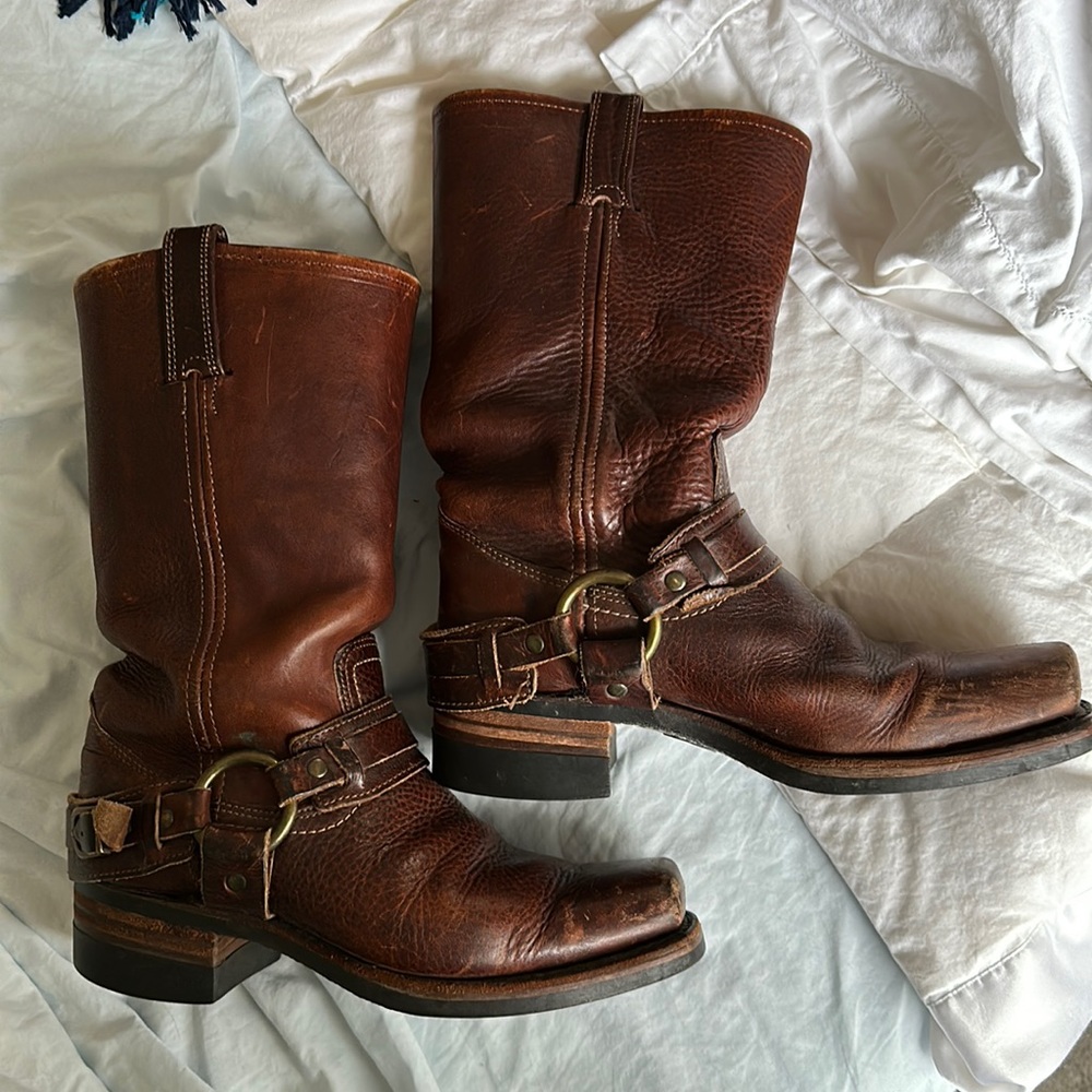 2004 used Frye boots